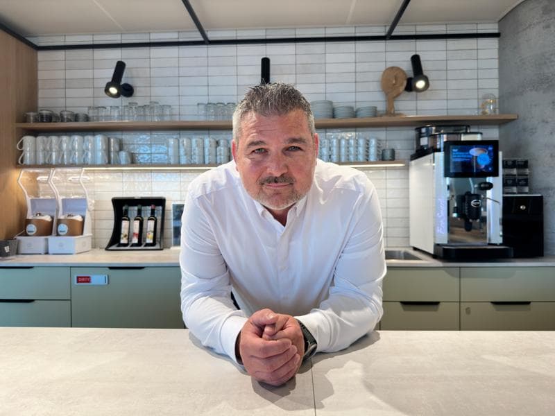 AT_taste'njoy-premium_team-porträt_michal-mifkovic