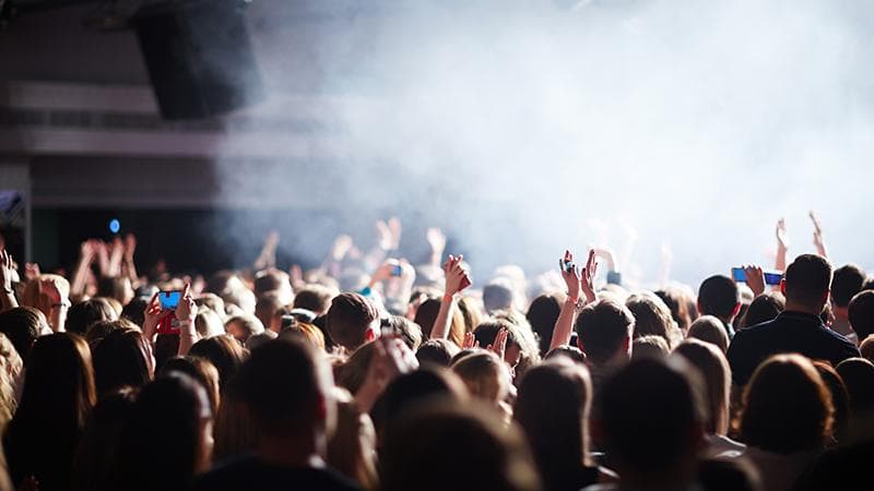 DE_01_Gebäudereinigung_Eventreinigung_ISS_AdobeStock_113015780